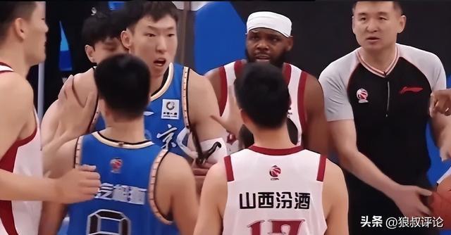 MK体育官方网站-许利民：周琦眼睛受伤和去年类似，明天会去眼科做详细检查